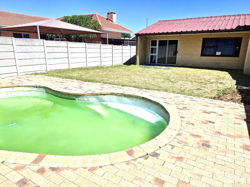 5 Bedroom Property for Sale in Parow North Western Cape